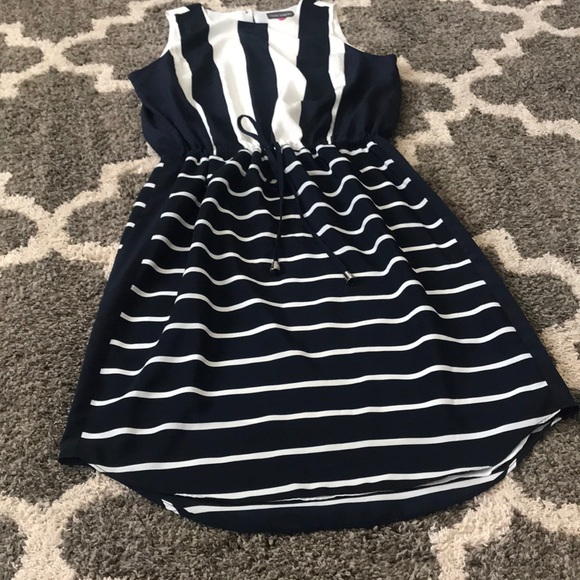 Vince Camuto Dresses & Skirts - Vince Camuto dress